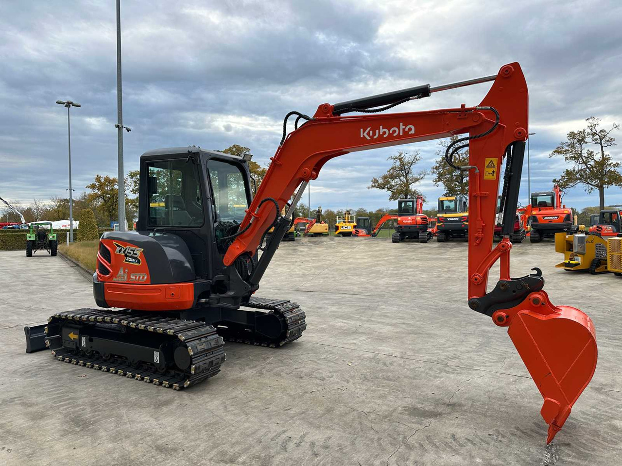 Kubota KUBOTA - 2012 - KX155-3SZ - MIDI EXCAVATOR - Excavadora de cadenas: foto 3 Kubota KUBOTA - 2012 - KX155-3SZ - MIDI EXCAVATOR - Excavadora de cadenas: foto 3