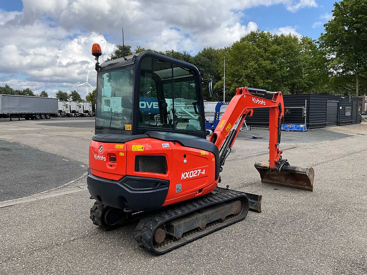 Kubota KX027-4 - Miniexcavadora: foto 5 Kubota KX027-4 - Miniexcavadora: foto 5