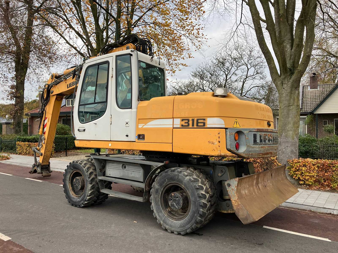 LIEBHERR - 2008 - A316 LITRONIC - WHEELED EXCAVATOR - Excavadora de ruedas: foto 3 LIEBHERR - 2008 - A316 LITRONIC - WHEELED EXCAVATOR - Excavadora de ruedas: foto 3