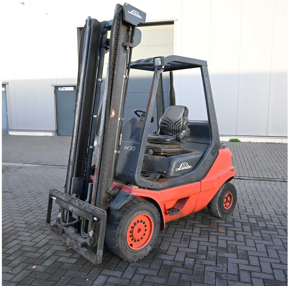 LINDE - 2002 - H30D-03 - FORKLIFT TRUCK - Carretilla elevadora: foto 1 LINDE - 2002 - H30D-03 - FORKLIFT TRUCK - Carretilla elevadora: foto 1