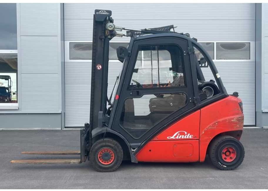 LINDE - H25T - 2004 - FORKLIFT TRUCKS - Carretilla elevadora: foto 2 LINDE - H25T - 2004 - FORKLIFT TRUCKS - Carretilla elevadora: foto 2