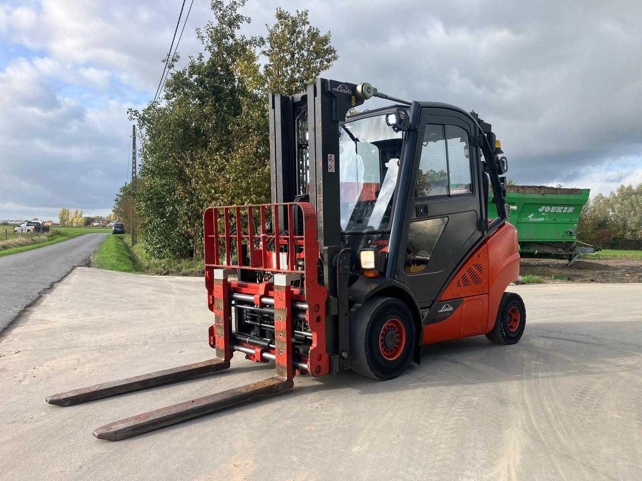 LINDE H35T-02 FORKLIFT 2016 - Carretilla elevadora: foto 2 LINDE H35T-02 FORKLIFT 2016 - Carretilla elevadora: foto 2