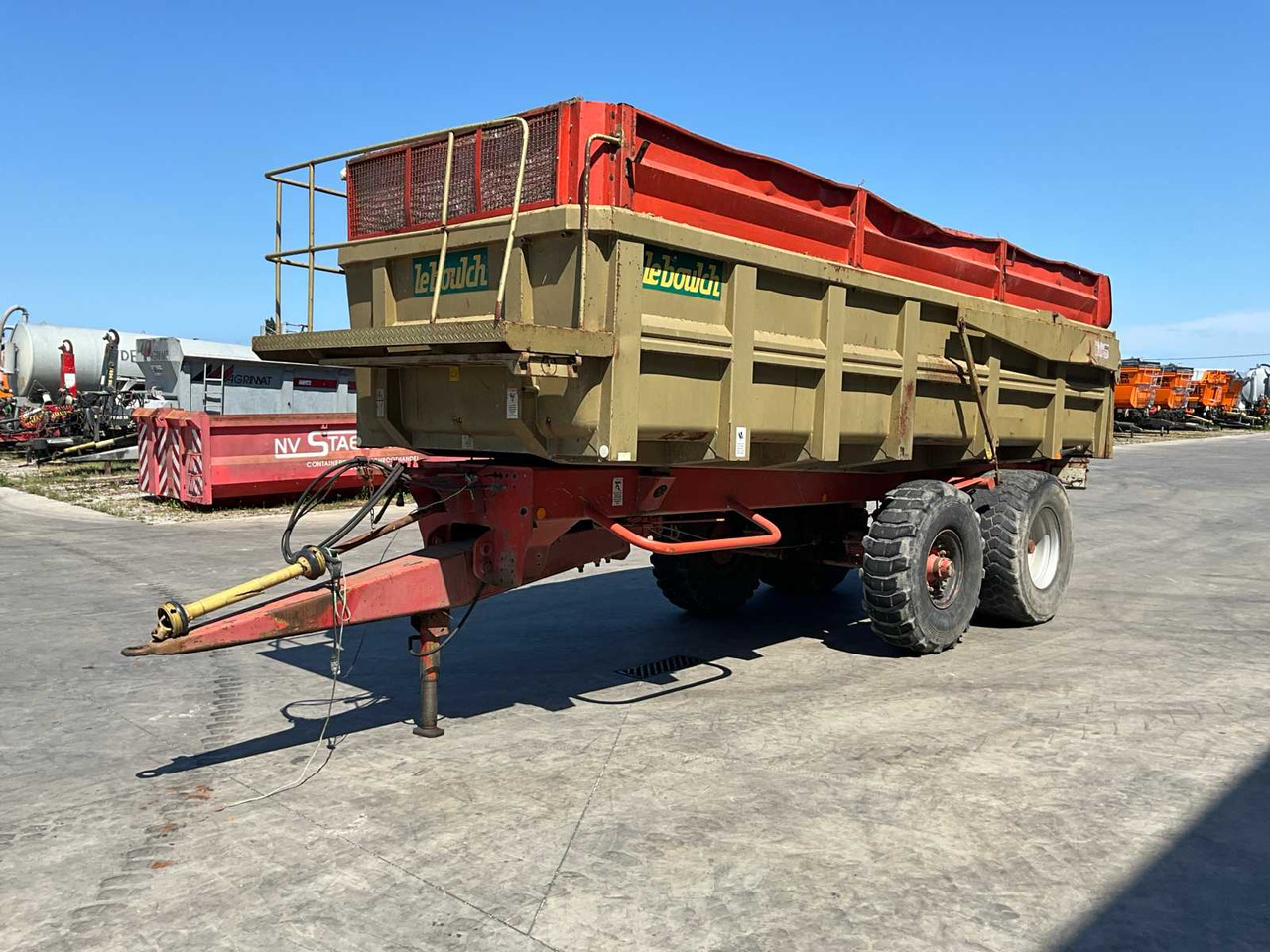 Le Boulch A1700B - Remolque volquete agrícola: foto 2 Le Boulch A1700B - Remolque volquete agrícola: foto 2
