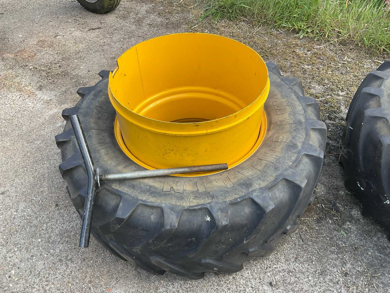 Michelin XM108 - Neumáticos y llantas para Tractor: foto 2 Michelin XM108 - Neumáticos y llantas para Tractor: foto 2
