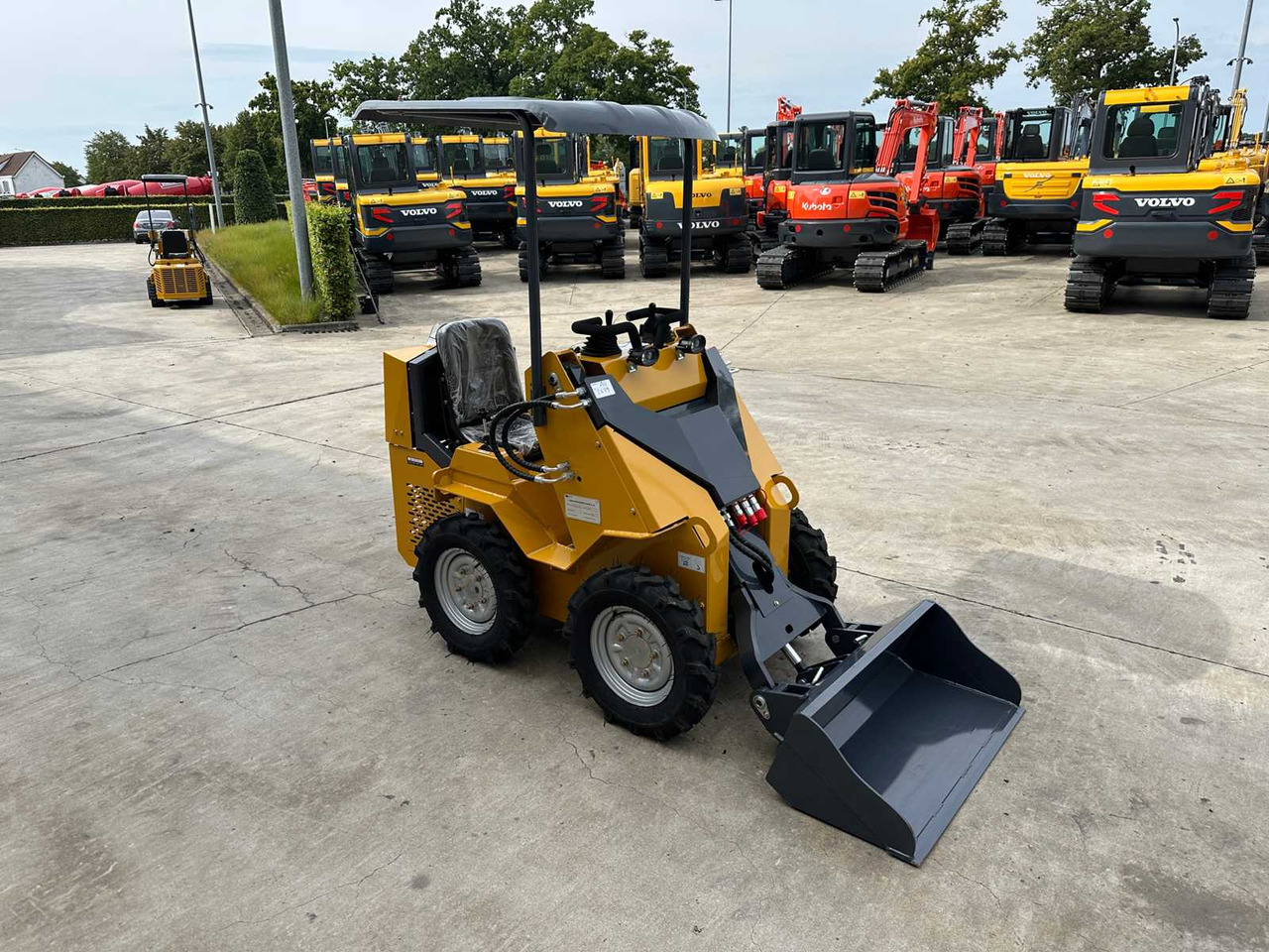 NEWRICK - 2025 - SI360 - SKID STEER LOADER - Minicargadora de cadenas: foto 3 NEWRICK - 2025 - SI360 - SKID STEER LOADER - Minicargadora de cadenas: foto 3