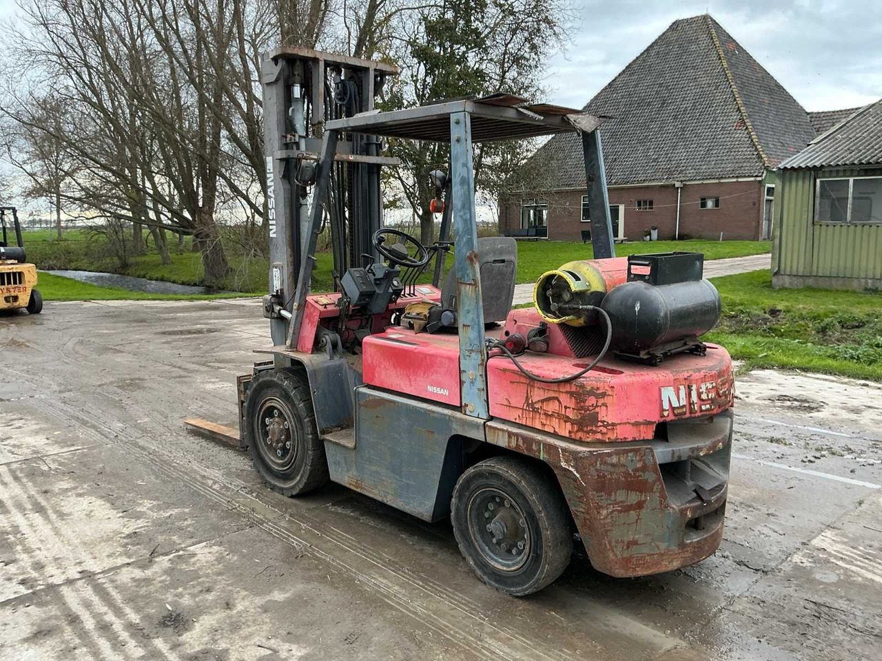 NISSAN BF03A40 FORKLIFT - Carretilla elevadora: foto 3 NISSAN BF03A40 FORKLIFT - Carretilla elevadora: foto 3
