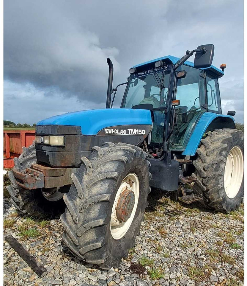 New Holland TM150 - Tractor: foto 4 New Holland TM150 - Tractor: foto 4