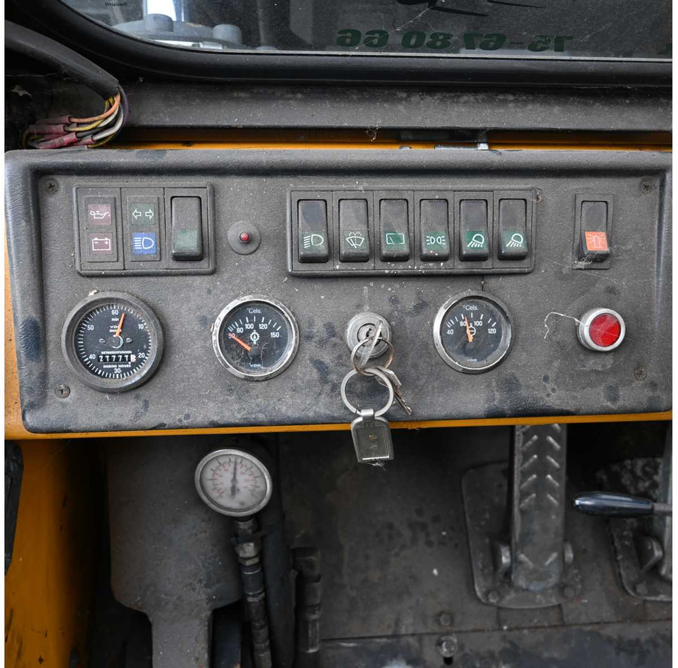 Carretilla elevadora PRESENT - 1992 - 58120 - FORKLIFT TRUCK: foto 14 Carretilla elevadora PRESENT - 1992 - 58120 - FORKLIFT TRUCK: foto 14