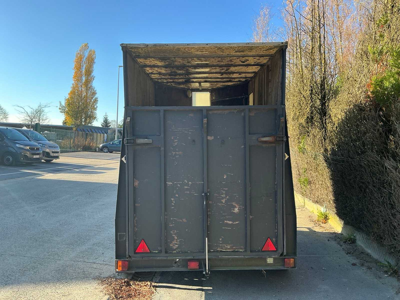 1992 B.C.W. V41020G HORSE TRAILER - Remolque: foto 4 1992 B.C.W. V41020G HORSE TRAILER - Remolque: foto 4