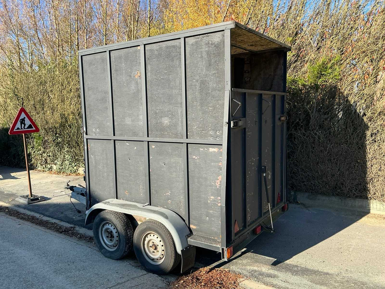 1992 B.C.W. V41020G HORSE TRAILER - Remolque: foto 3 1992 B.C.W. V41020G HORSE TRAILER - Remolque: foto 3