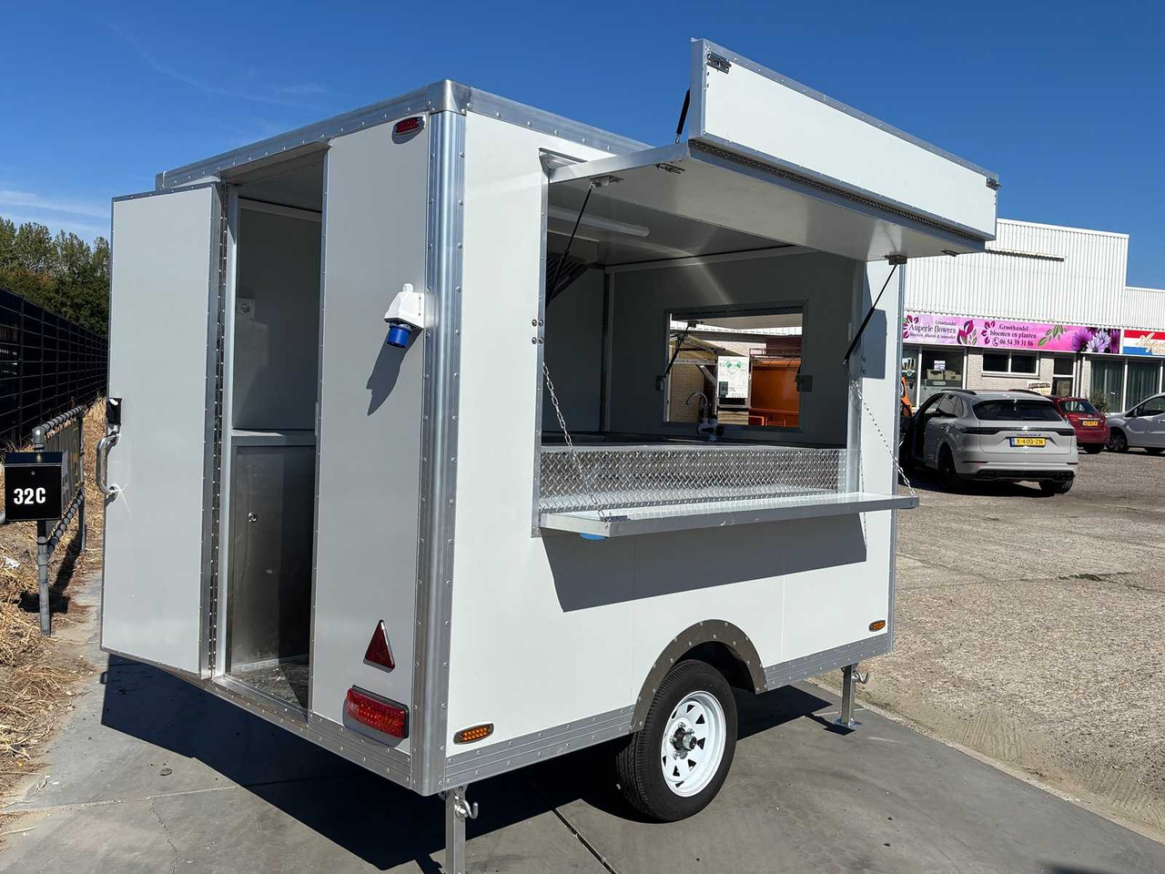 FOOD TRUCK - BOX TRAILER -NEW 2025 - Remolque: foto 3 FOOD TRUCK - BOX TRAILER -NEW 2025 - Remolque: foto 3