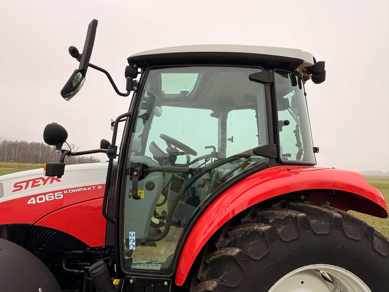Tractor STEYR 4065 S - COMPACT ALL-WHEEL DRIVE TRACTOR (2022): foto 38 Tractor STEYR 4065 S - COMPACT ALL-WHEEL DRIVE TRACTOR (2022): foto 38