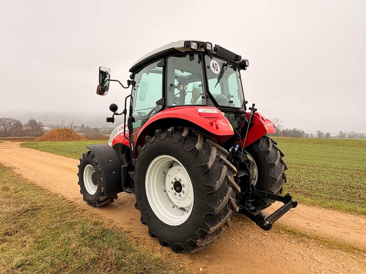 Tractor STEYR 4065 S - COMPACT ALL-WHEEL DRIVE TRACTOR (2022): foto 8 Tractor STEYR 4065 S - COMPACT ALL-WHEEL DRIVE TRACTOR (2022): foto 8