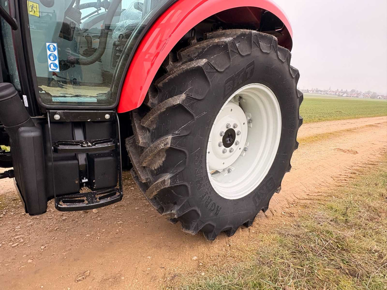 Tractor STEYR 4065 S - COMPACT ALL-WHEEL DRIVE TRACTOR (2022): foto 37 Tractor STEYR 4065 S - COMPACT ALL-WHEEL DRIVE TRACTOR (2022): foto 37