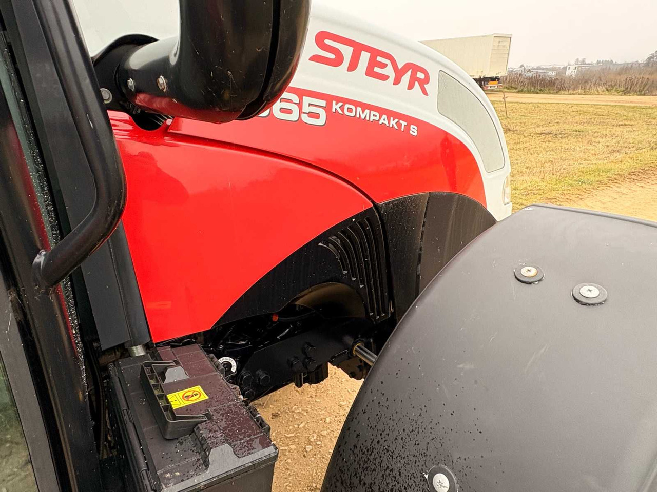 Tractor STEYR 4065 S - COMPACT ALL-WHEEL DRIVE TRACTOR (2022): foto 25 Tractor STEYR 4065 S - COMPACT ALL-WHEEL DRIVE TRACTOR (2022): foto 25