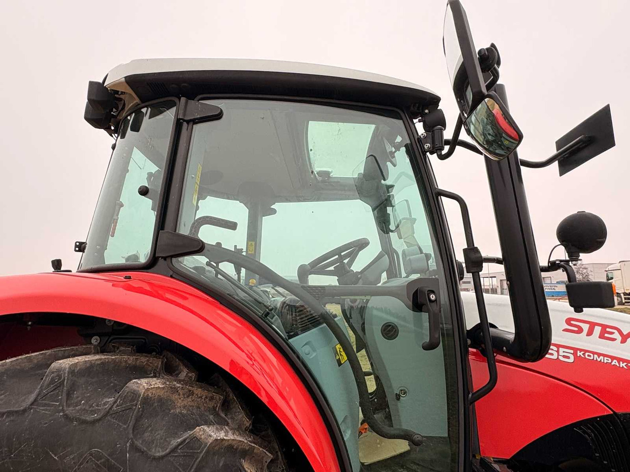 Tractor STEYR 4065 S - COMPACT ALL-WHEEL DRIVE TRACTOR (2022): foto 26 Tractor STEYR 4065 S - COMPACT ALL-WHEEL DRIVE TRACTOR (2022): foto 26