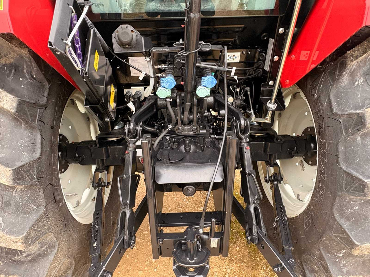 Tractor STEYR 4065 S - COMPACT ALL-WHEEL DRIVE TRACTOR (2022): foto 31 Tractor STEYR 4065 S - COMPACT ALL-WHEEL DRIVE TRACTOR (2022): foto 31