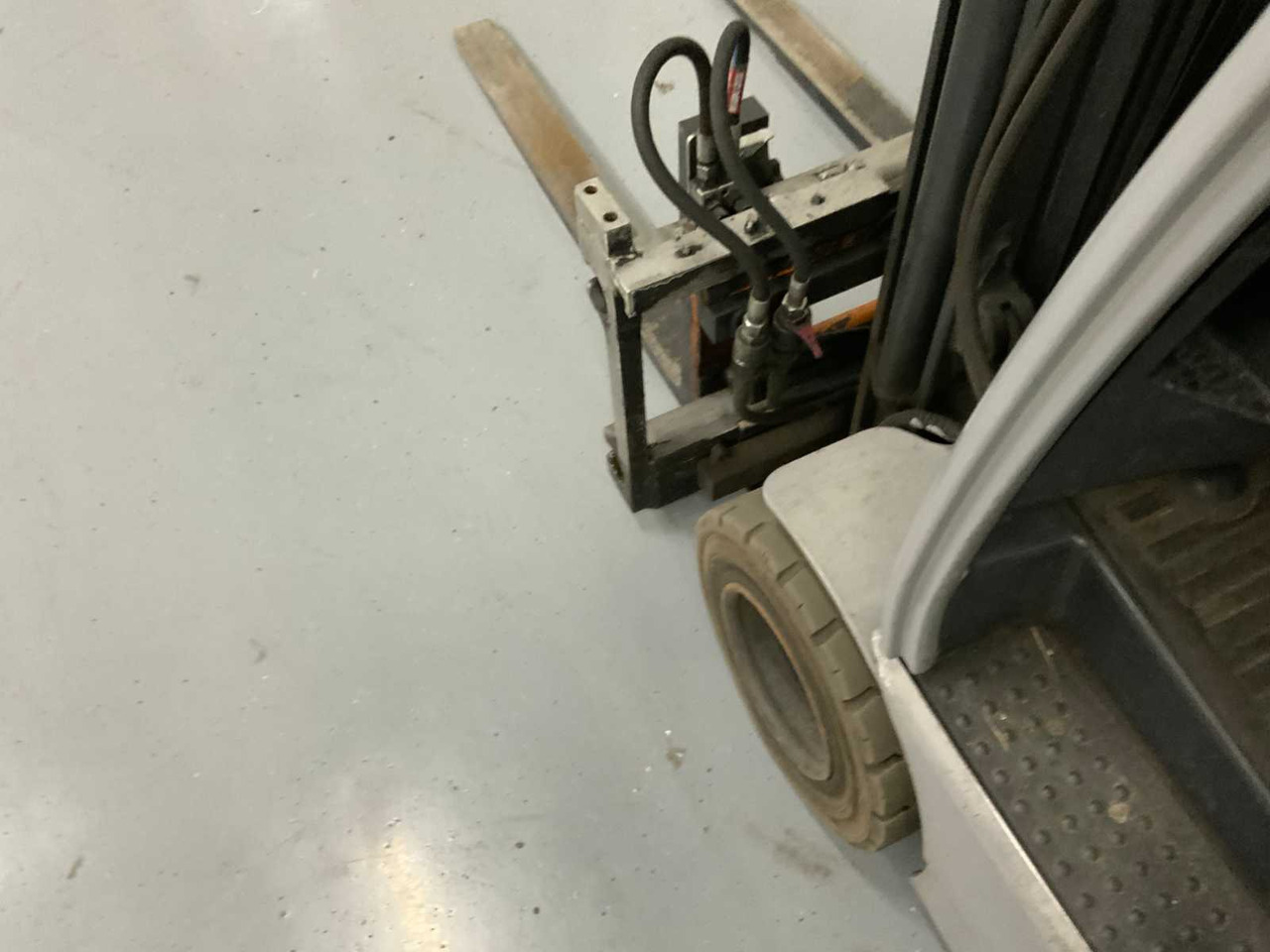 Carretilla elevadora STILL RX20-20 - 4.7M TRIPLEX, FREE-LIFT, SIDE-SHIFT, FORK POSITIONER - FORKLIFT: foto 16 Carretilla elevadora STILL RX20-20 - 4.7M TRIPLEX, FREE-LIFT, SIDE-SHIFT, FORK POSITIONER - FORKLIFT: foto 16