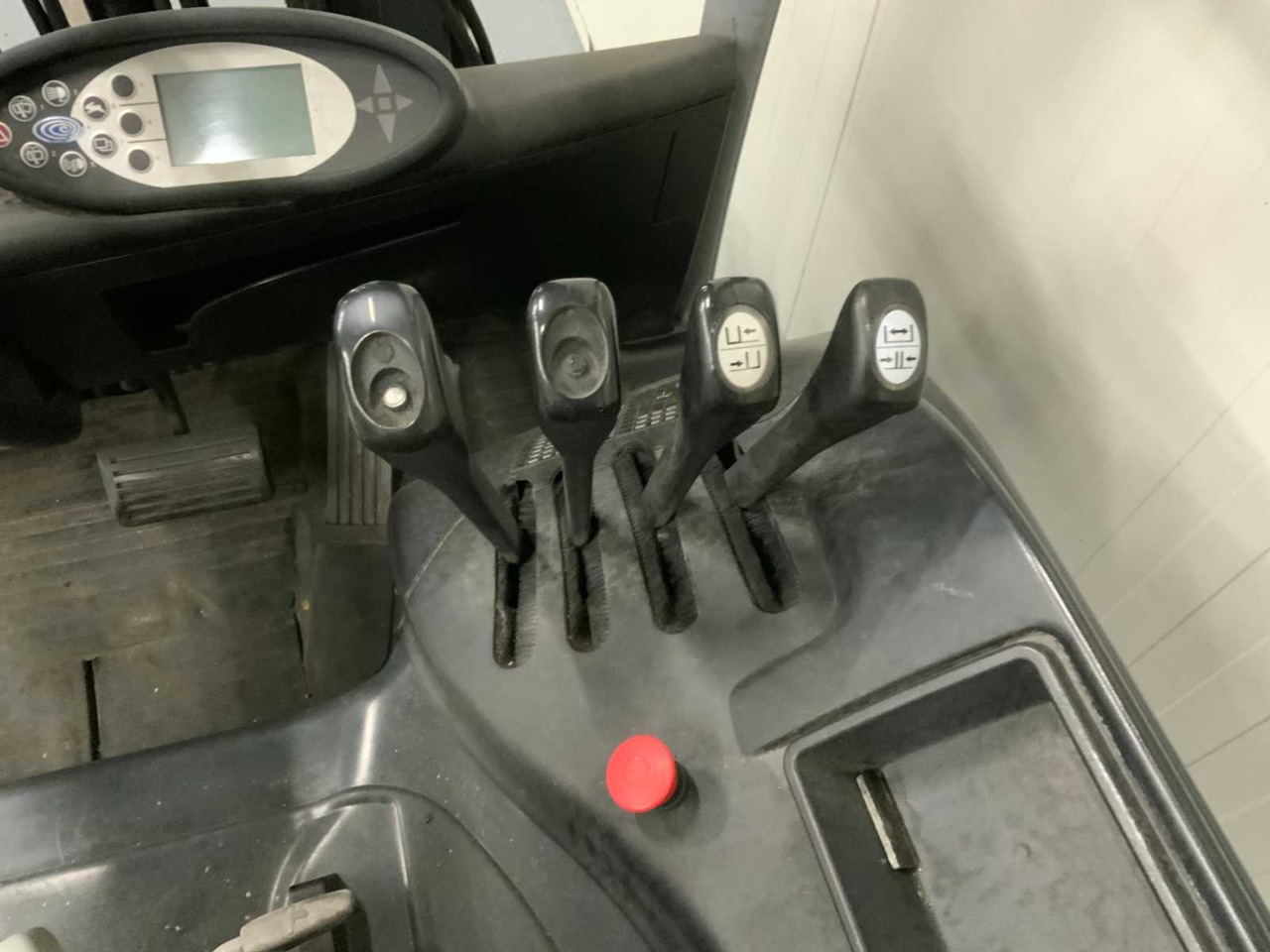 Carretilla elevadora STILL RX20-20 - 4.7M TRIPLEX, FREE-LIFT, SIDE-SHIFT, FORK POSITIONER - FORKLIFT: foto 19 Carretilla elevadora STILL RX20-20 - 4.7M TRIPLEX, FREE-LIFT, SIDE-SHIFT, FORK POSITIONER - FORKLIFT: foto 19