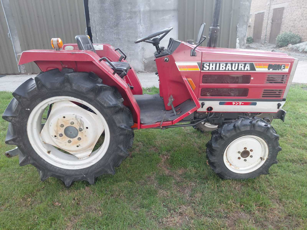 Shibaura P21F - Mini tractor: foto 3 Shibaura P21F - Mini tractor: foto 3