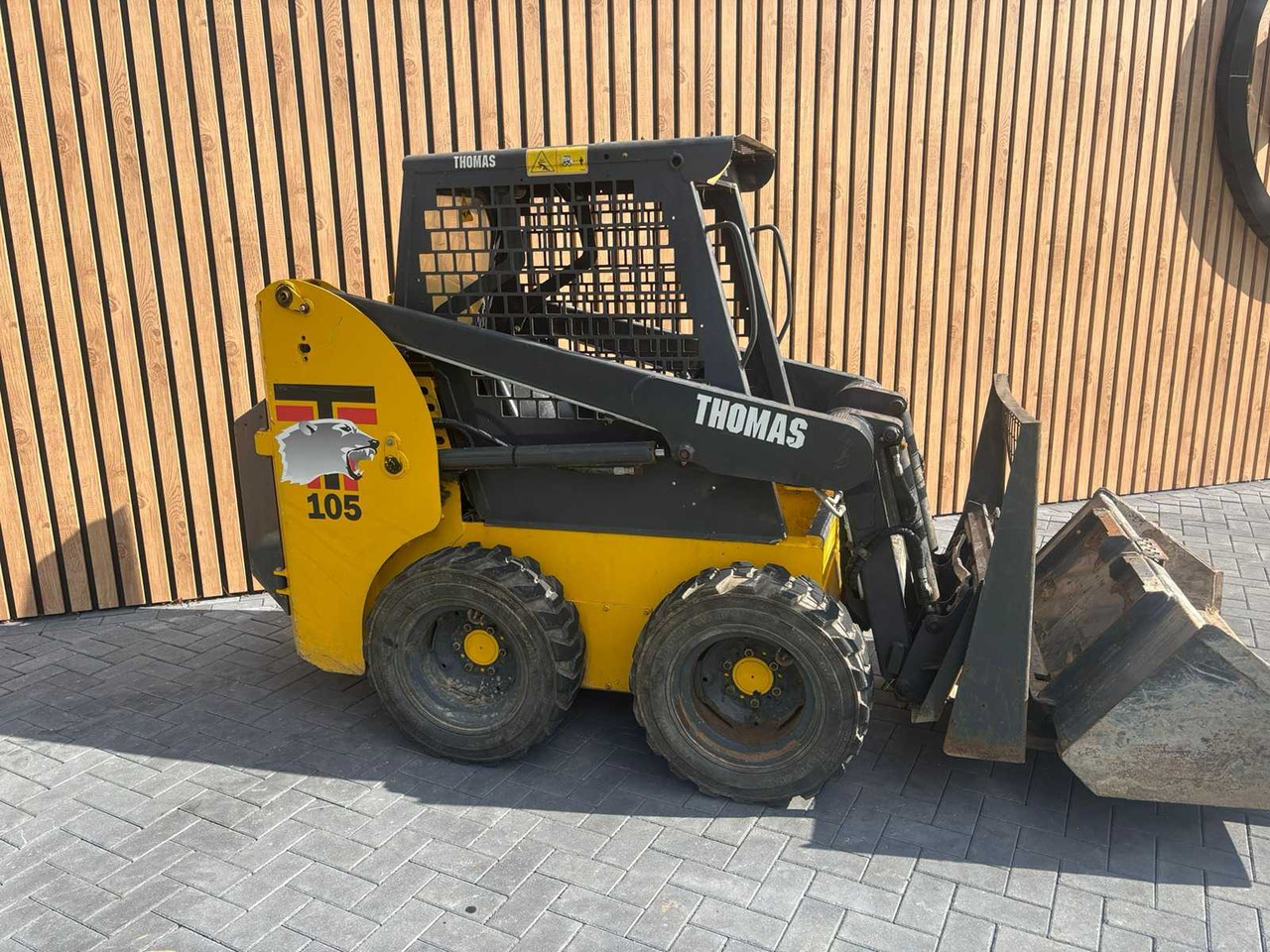 THOMAS - T105 - SKID STEER LOADER - Minicargadora de cadenas: foto 5 THOMAS - T105 - SKID STEER LOADER - Minicargadora de cadenas: foto 5