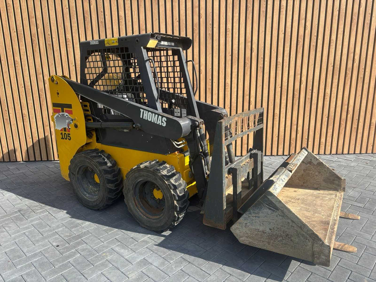 THOMAS - T105 - SKID STEER LOADER - Minicargadora de cadenas: foto 2 THOMAS - T105 - SKID STEER LOADER - Minicargadora de cadenas: foto 2