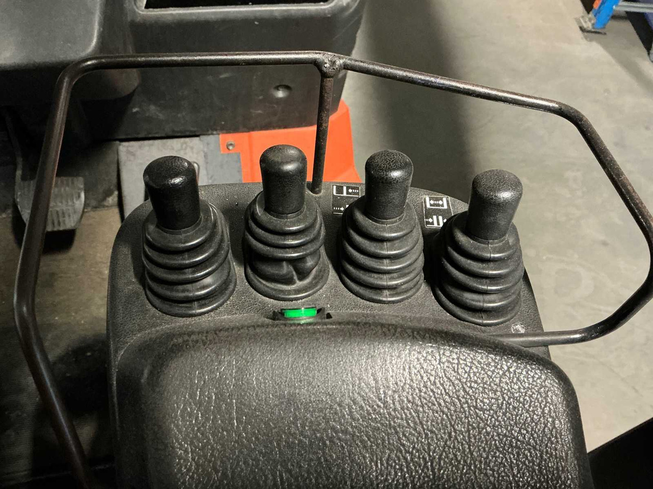 Carretilla elevadora TOYOTA - 2005 - 7FBMF 16 - FORKLIFT: foto 8 Carretilla elevadora TOYOTA - 2005 - 7FBMF 16 - FORKLIFT: foto 8