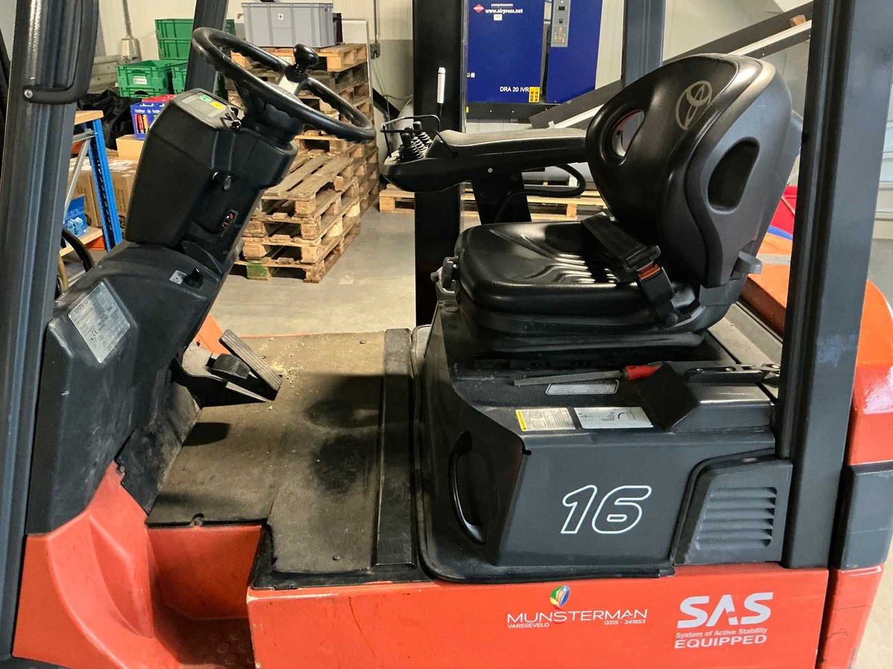 Carretilla elevadora TOYOTA - 2005 - 7FBMF 16 - FORKLIFT: foto 6 Carretilla elevadora TOYOTA - 2005 - 7FBMF 16 - FORKLIFT: foto 6