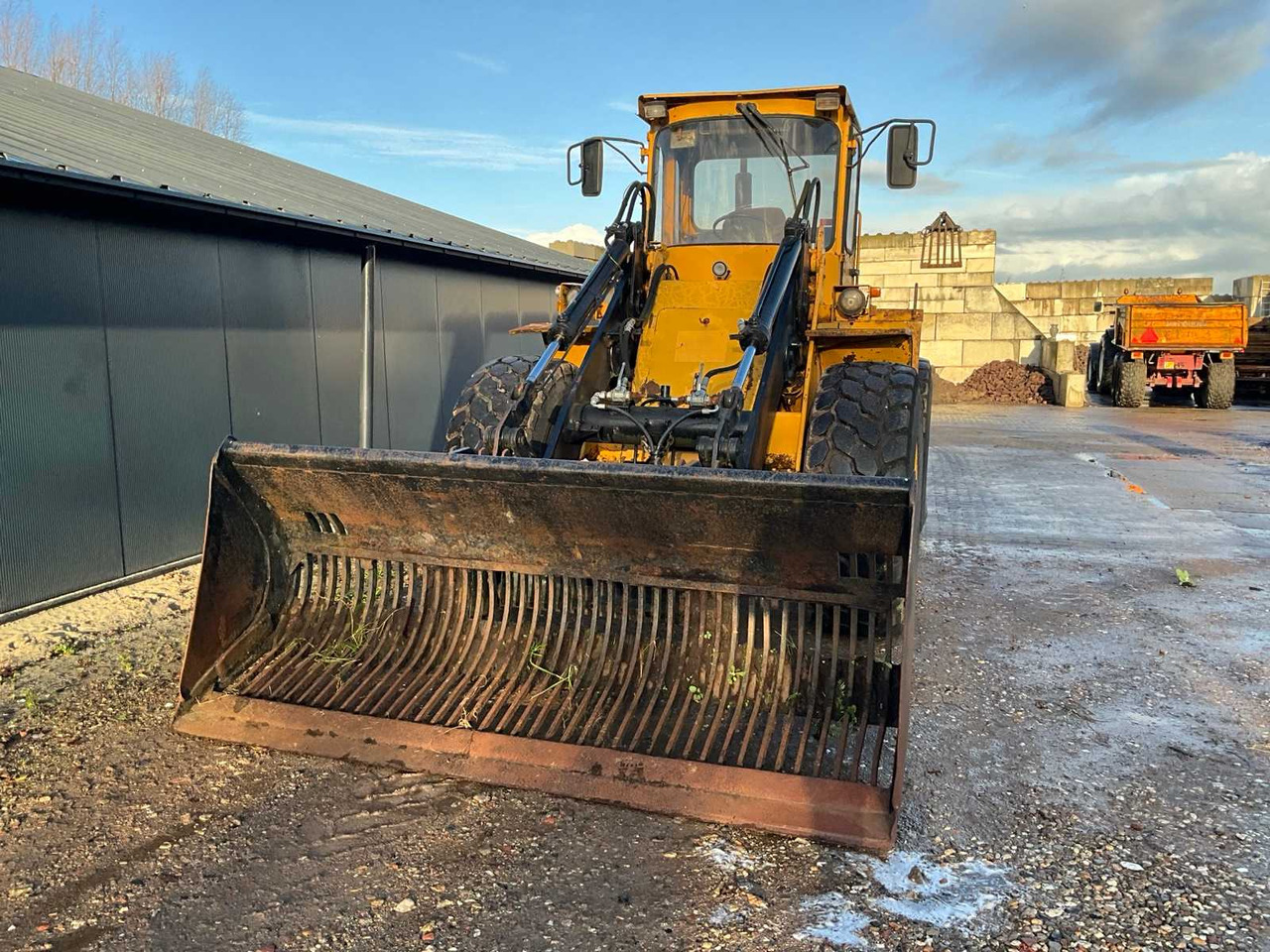 VOLVO BM 4300B SHOVEL - Cargadora de ruedas: foto 3 VOLVO BM 4300B SHOVEL - Cargadora de ruedas: foto 3