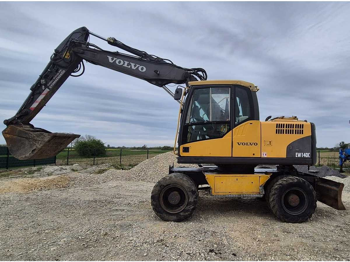 Volvo - Excavadora de ruedas: foto 2 Volvo - Excavadora de ruedas: foto 2