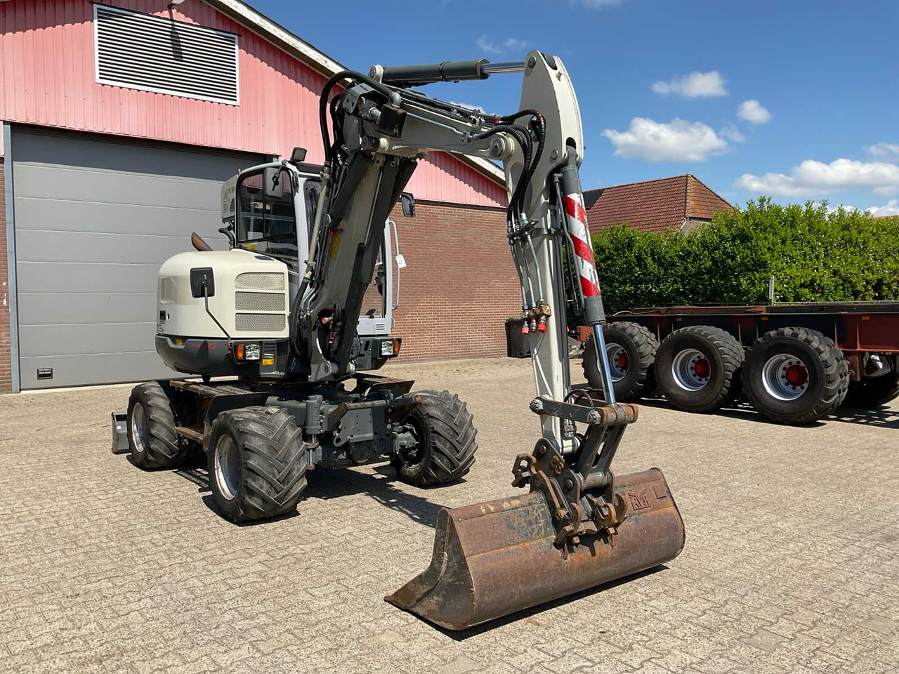 Wacker Neuson 6503-2 - Excavadora de ruedas: foto 4 Wacker Neuson 6503-2 - Excavadora de ruedas: foto 4