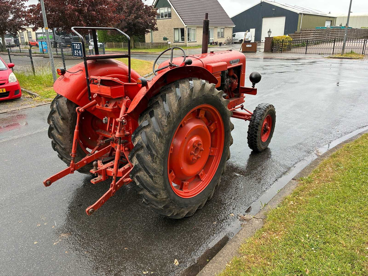 Nuffield 4DM Universal Four - Tractor: foto 1 Nuffield 4DM Universal Four - Tractor: foto 1