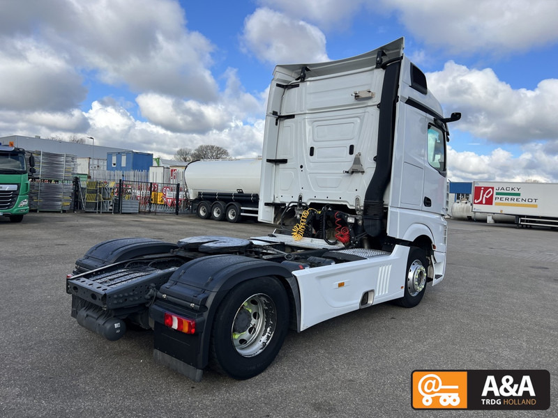 Mercedes-Benz ACTROS 1845 LS - MP5-NEW CONDITION-MIRRORCAM-FRIGO-STAND KLIMA - Cabeza tractora: foto 4 Mercedes-Benz ACTROS 1845 LS - MP5-NEW CONDITION-MIRRORCAM-FRIGO-STAND KLIMA - Cabeza tractora: foto 4