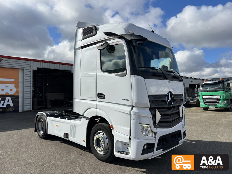 Mercedes-Benz ACTROS 1845 LS - MP5-NEW CONDITION-MIRRORCAM-FRIGO-STAND KLIMA - Cabeza tractora: foto 2 Mercedes-Benz ACTROS 1845 LS - MP5-NEW CONDITION-MIRRORCAM-FRIGO-STAND KLIMA - Cabeza tractora: foto 2