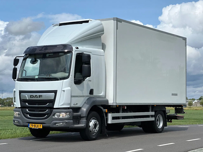 DAF LF 210 LF210.14. EURO6. 2018. KOELBAKWAGEN MET LAADKLEP 2000kg - Camión frigorífico: foto 1 DAF LF 210 LF210.14. EURO6. 2018. KOELBAKWAGEN MET LAADKLEP 2000kg - Camión frigorífico: foto 1