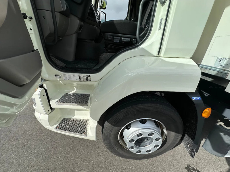 DAF LF 290 LF290.16. EURO6. 69351km!! 9306kg Laadvermogen!! - Camión caja cerrada: foto 5 DAF LF 290 LF290.16. EURO6. 69351km!! 9306kg Laadvermogen!! - Camión caja cerrada: foto 5