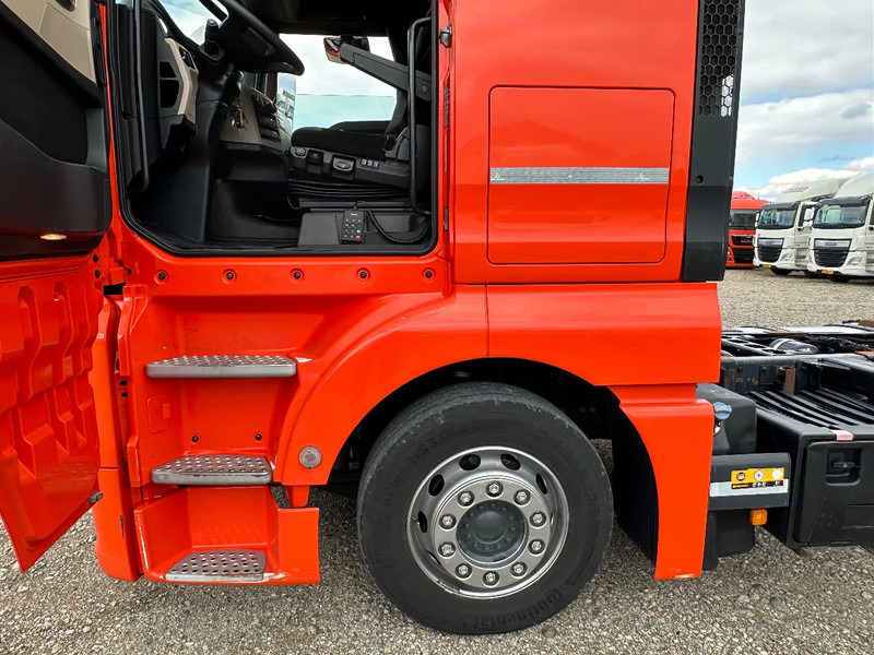 MAN TGX TGX 24.440 - Camión chasis: foto 5 MAN TGX TGX 24.440 - Camión chasis: foto 5