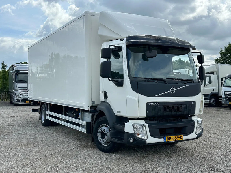 Volvo FL FL280.16 EURO6. 2022. 92747km. - Camión caja cerrada: foto 2 Volvo FL FL280.16 EURO6. 2022. 92747km. - Camión caja cerrada: foto 2