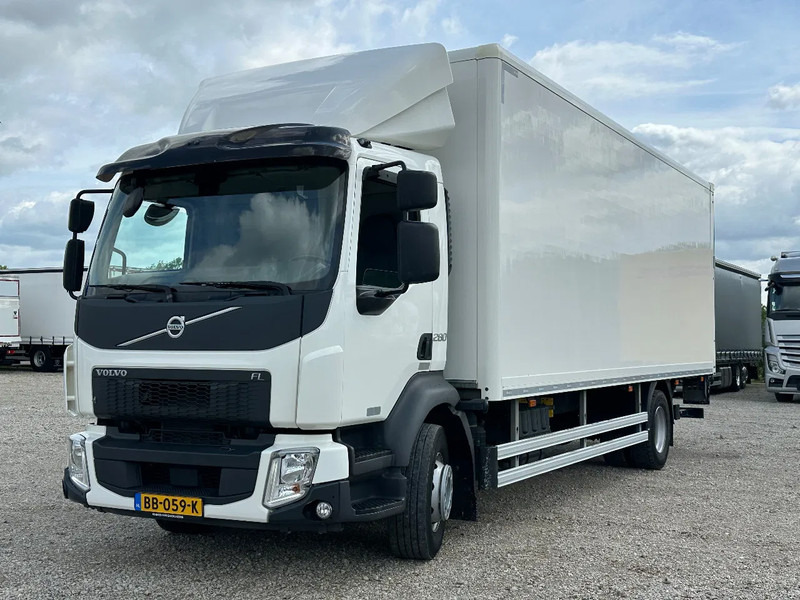 Volvo FL FL280.16 EURO6. 2022. 92747km. - Camión caja cerrada: foto 1 Volvo FL FL280.16 EURO6. 2022. 92747km. - Camión caja cerrada: foto 1