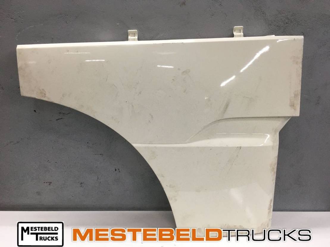 DAF Deurverlengstuk XF 106 rechts - Cabina e interior para Camión: foto 1 DAF Deurverlengstuk XF 106 rechts - Cabina e interior para Camión: foto 1
