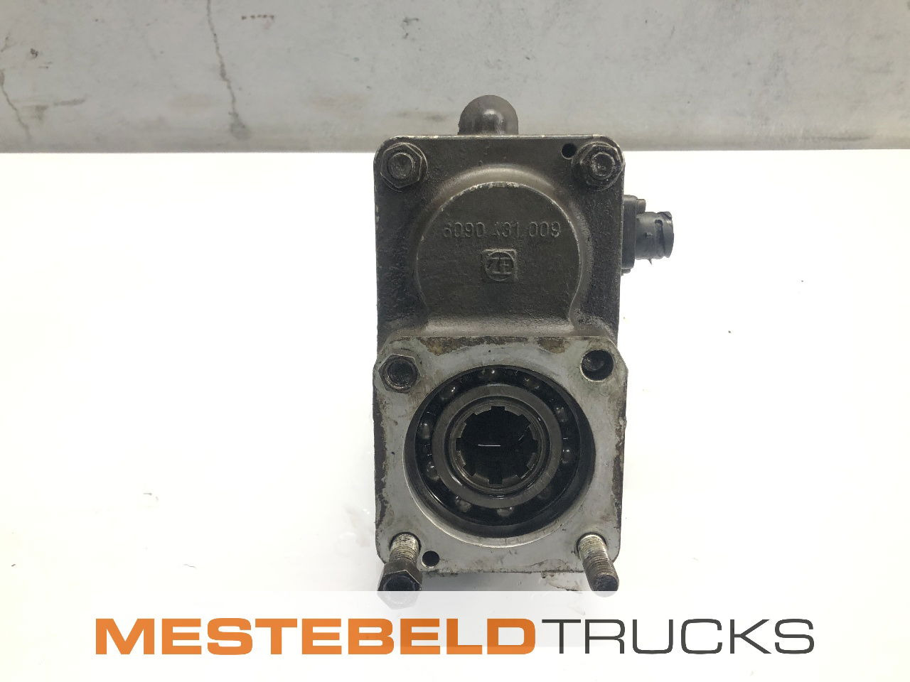 DAF PTO met as NH4C - Motor y piezas para Camión: foto 2 DAF PTO met as NH4C - Motor y piezas para Camión: foto 2