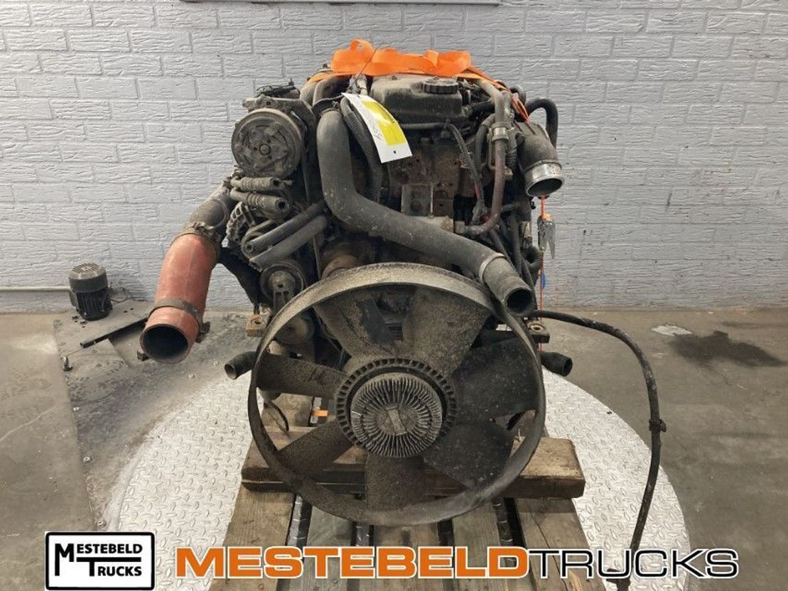 Iveco Motor Tector F4AE0481A - Motor y piezas para Camión: foto 2 Iveco Motor Tector F4AE0481A - Motor y piezas para Camión: foto 2