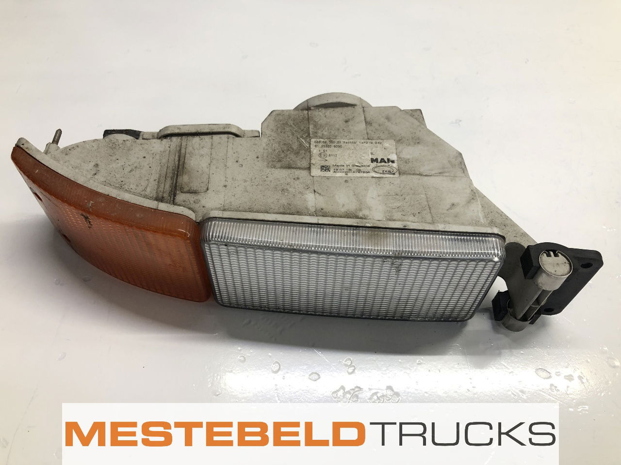 MAN Knipperlicht TGL-TGM - Sistema eléctrico para Camión: foto 1 MAN Knipperlicht TGL-TGM - Sistema eléctrico para Camión: foto 1