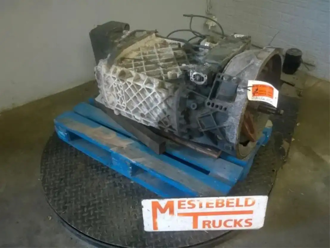 MAN Versn bak 16 S 181 DD + IT - Caja de cambios y piezas para Camión: foto 1 MAN Versn bak 16 S 181 DD + IT - Caja de cambios y piezas para Camión: foto 1