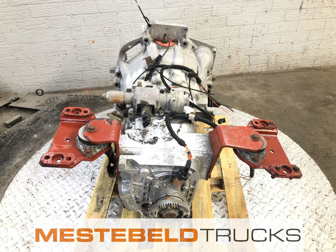 MAN Versnellingsbak 2845.6 - Caja de cambios y piezas para Camión: foto 4 MAN Versnellingsbak 2845.6 - Caja de cambios y piezas para Camión: foto 4