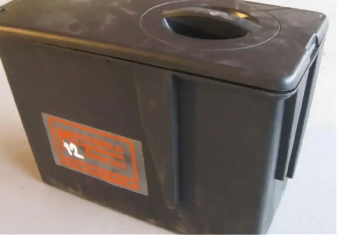 Mercedes-Benz Afvalbakje Actros - Cabina e interior para Camión: foto 1 Mercedes-Benz Afvalbakje Actros - Cabina e interior para Camión: foto 1