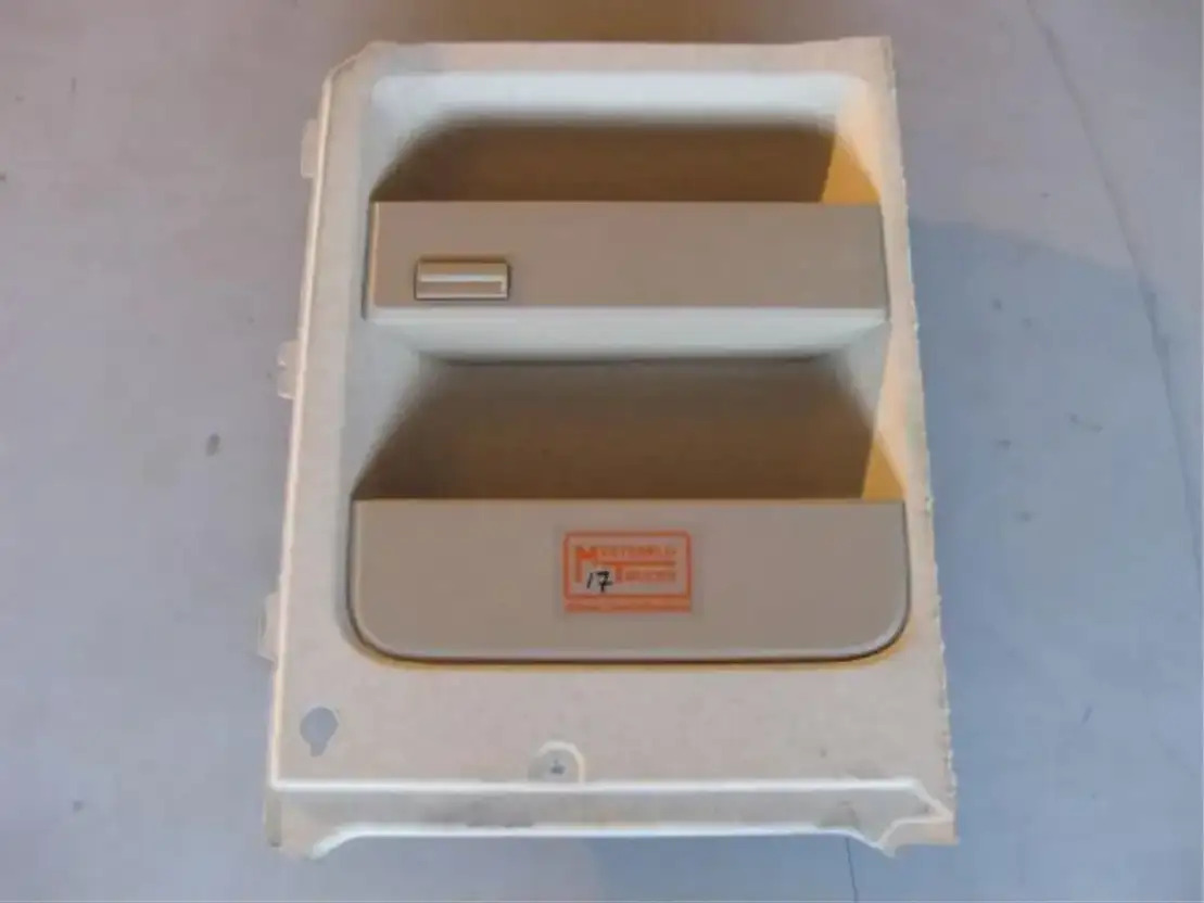 Mercedes-Benz Binnenbekleding Actros - Cabina e interior para Camión: foto 1 Mercedes-Benz Binnenbekleding Actros - Cabina e interior para Camión: foto 1