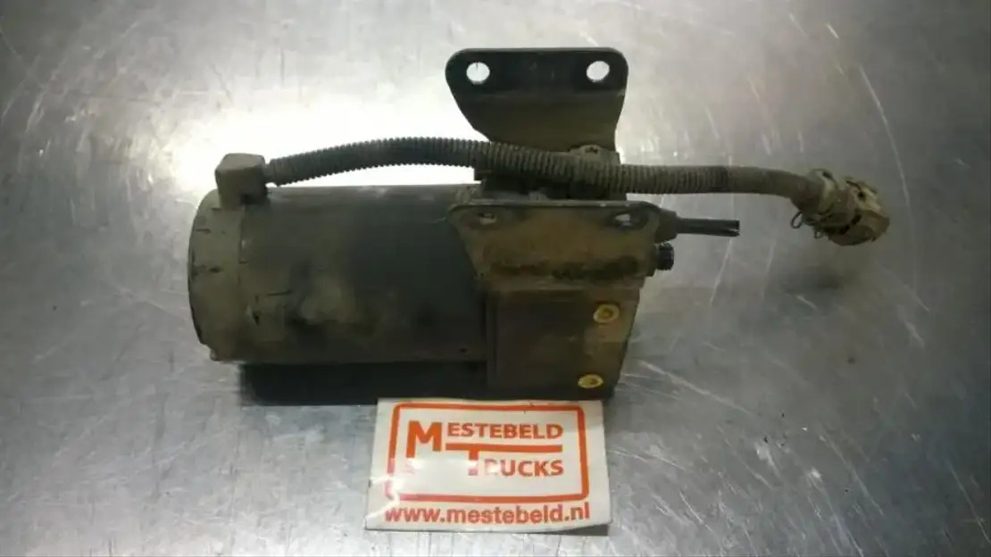 Volvo Elektrische cabinepomp - Cabina e interior para Camión: foto 1 Volvo Elektrische cabinepomp - Cabina e interior para Camión: foto 1