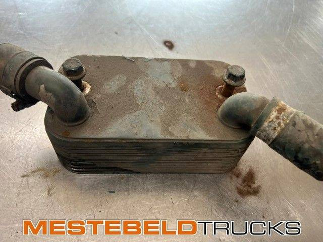 Volvo Oliekoeler B6B  - Motor y piezas para Camión: foto 2 Volvo Oliekoeler B6B  - Motor y piezas para Camión: foto 2