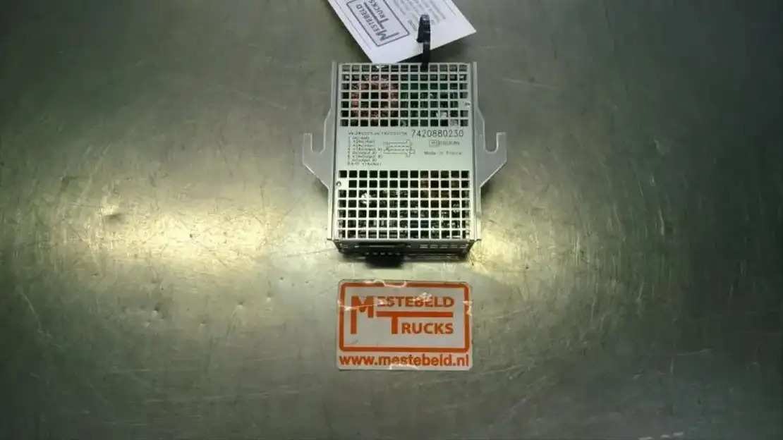 Volvo Omvormer 24/14V - Sistema eléctrico para Camión: foto 1 Volvo Omvormer 24/14V - Sistema eléctrico para Camión: foto 1